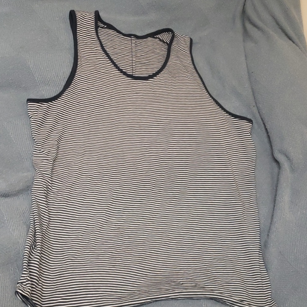 Lululemon tank top L